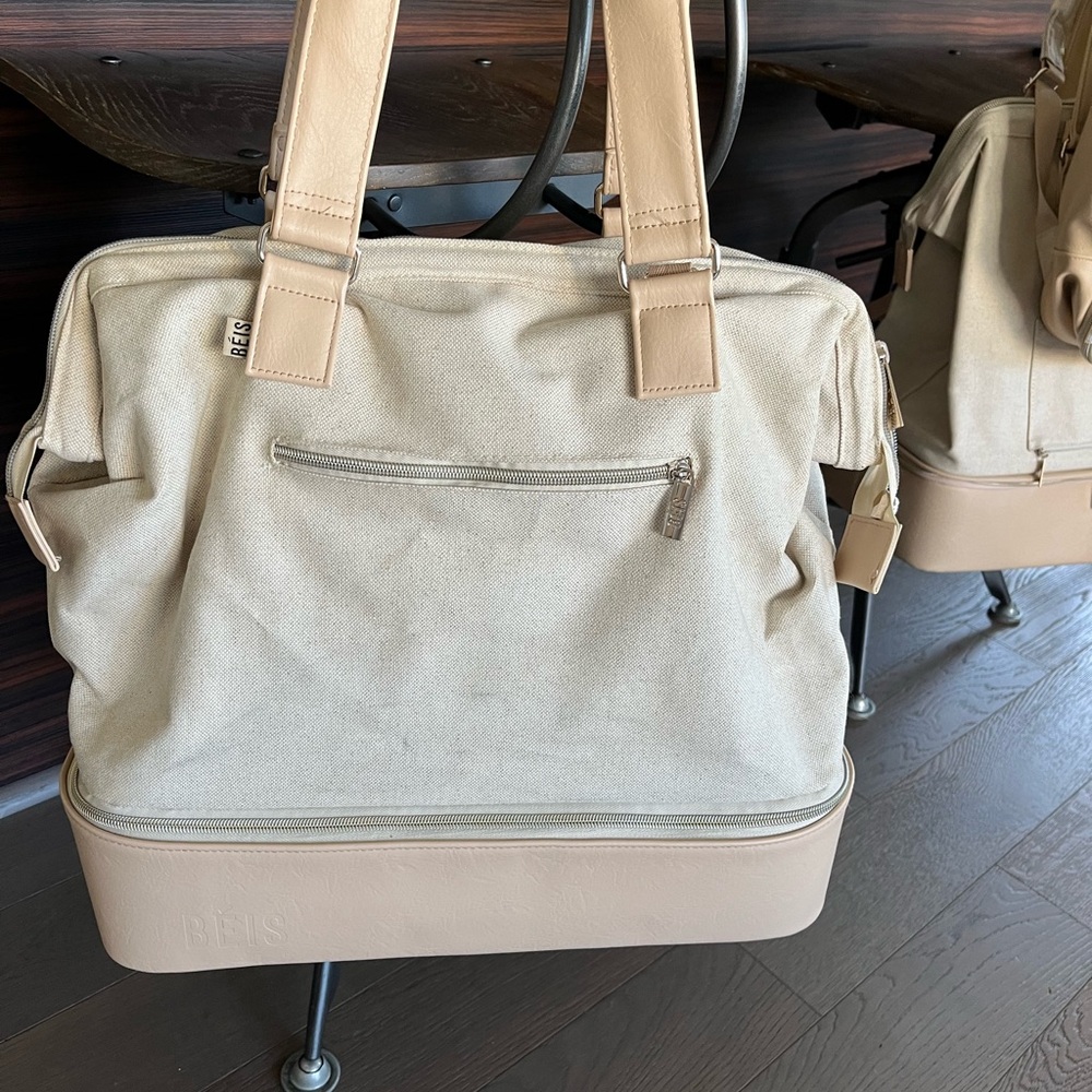 Beis beige mini weekender